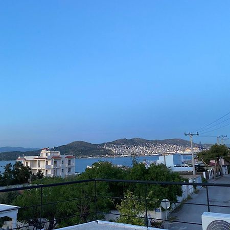 Villa Marina'S House Salamina Esterno foto