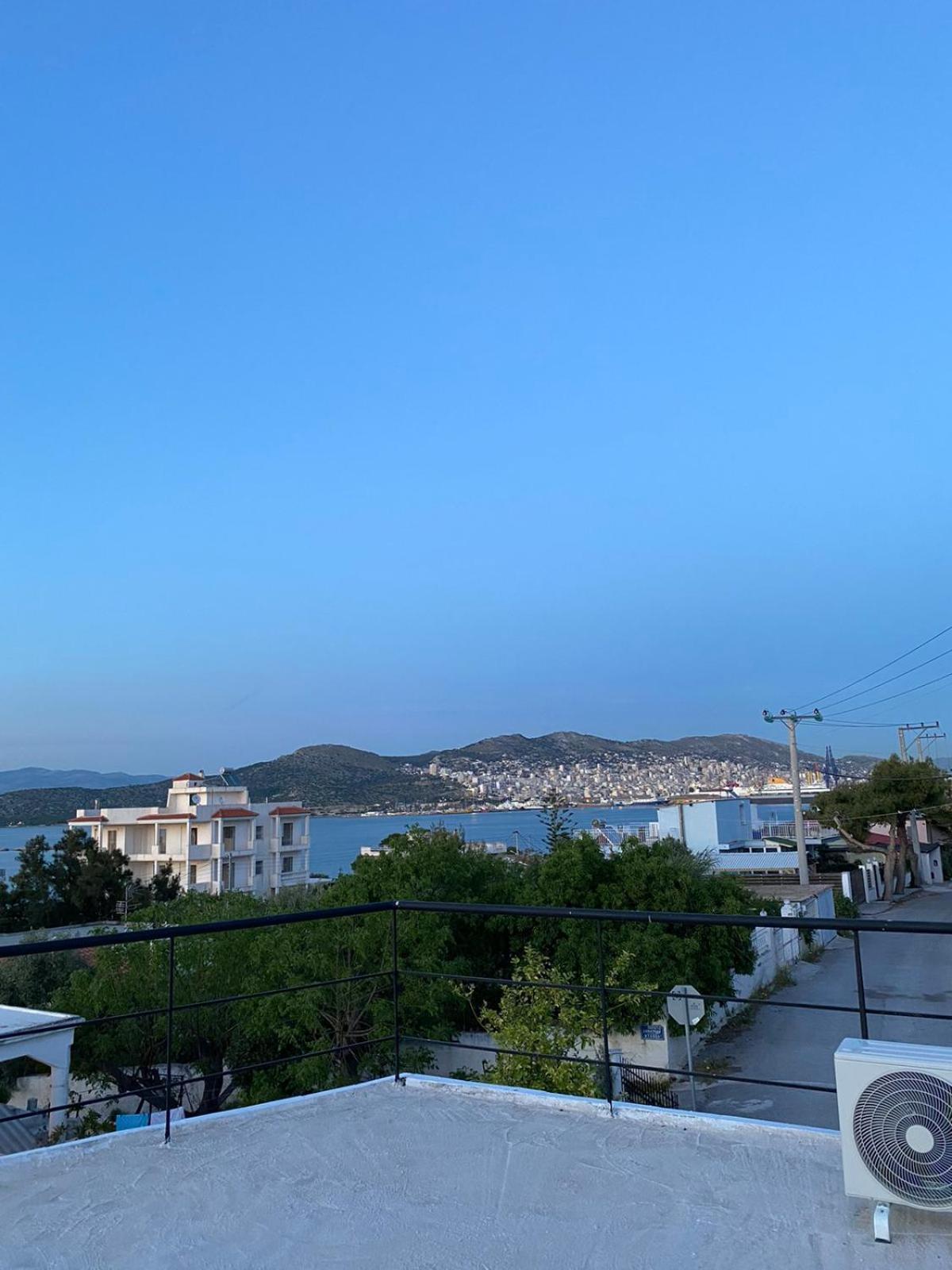 Villa Marina'S House Salamina Esterno foto