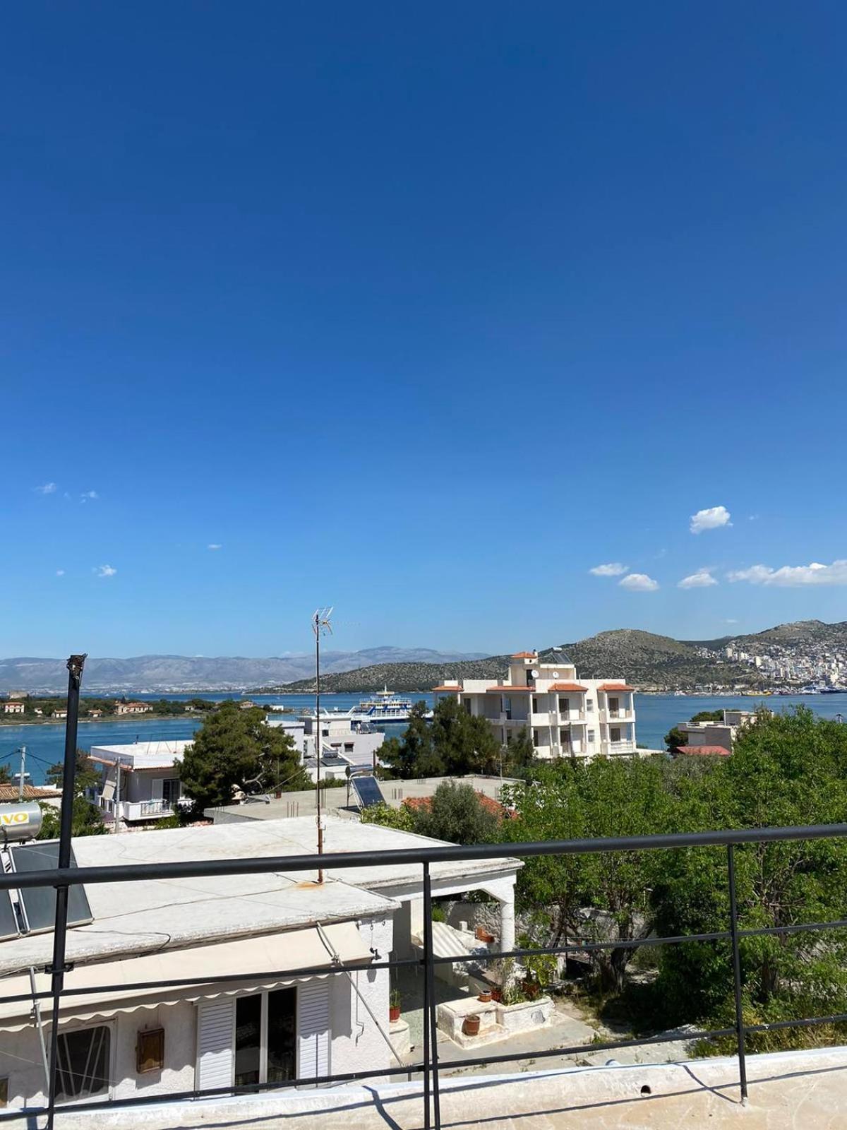 Villa Marina'S House Salamina Esterno foto