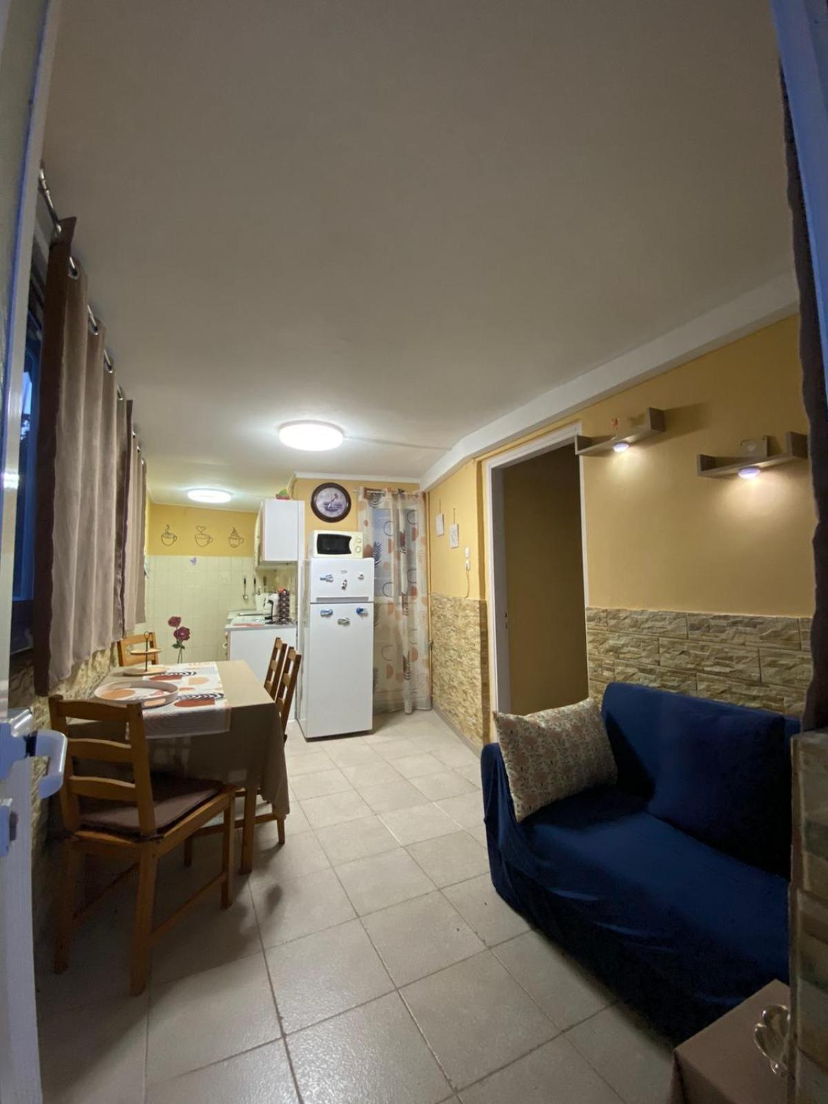 Villa Marina'S House Salamina Esterno foto