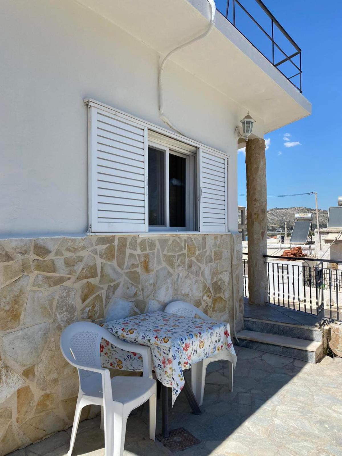 Villa Marina'S House Salamina Esterno foto
